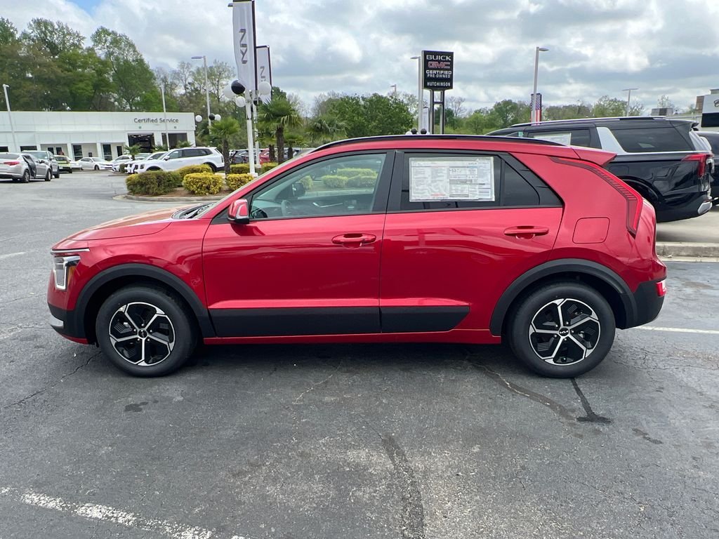 Used 2025 Red Kia EX image 6