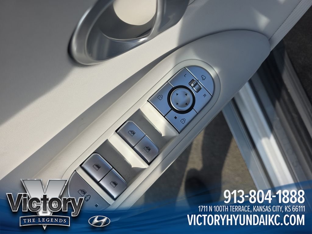 Used 2023 White Hyundai Limited image 11