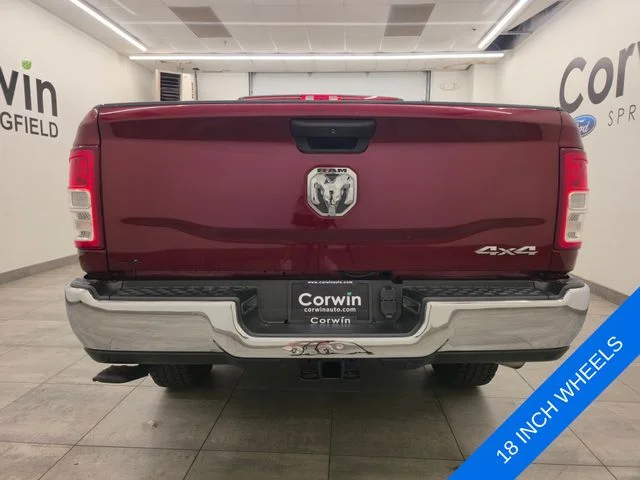 Used 2020 Delmonico Red Pearlcoat Ram Tradesman image 4