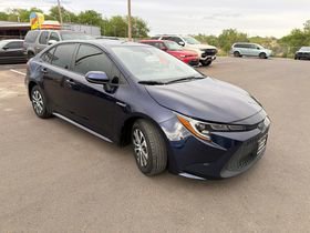 Used 2021 Toyota Corolla LE with VIN JTDEAMDE0MJ006767 for sale in Kansas City