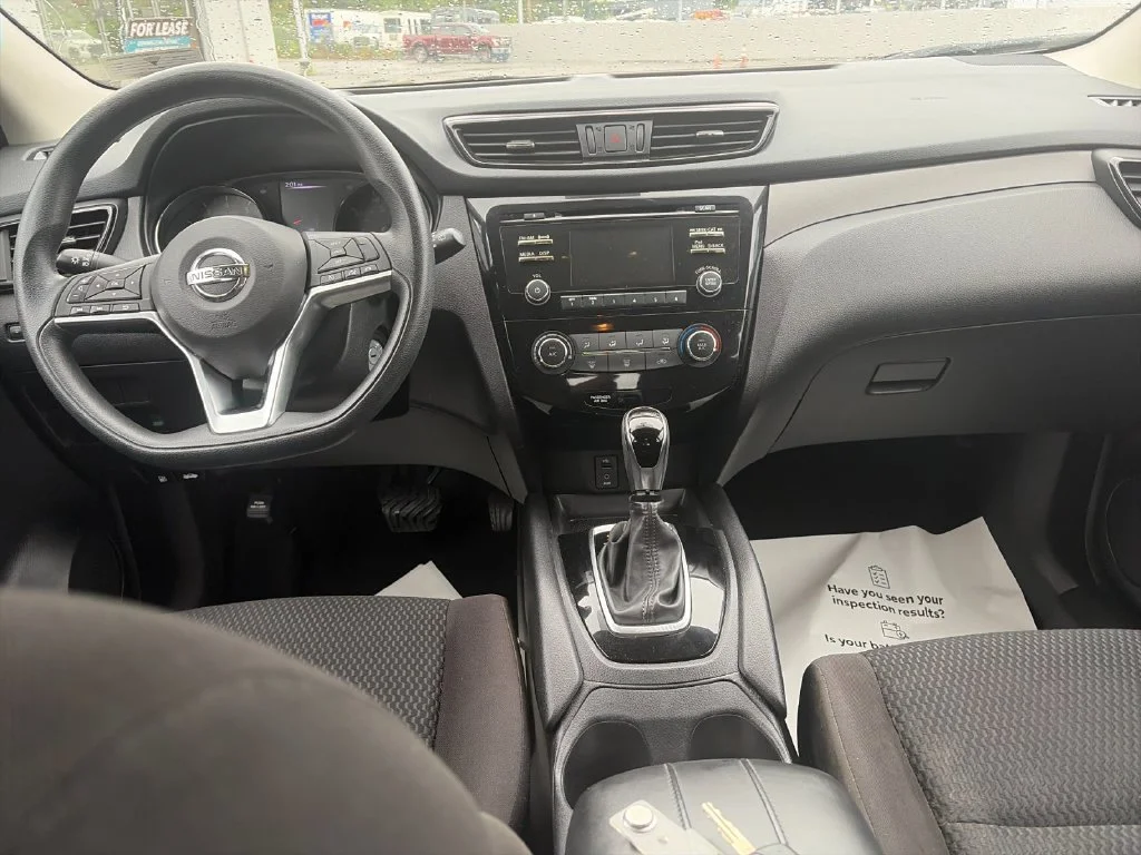 Used 2018 Black Nissan S image 16