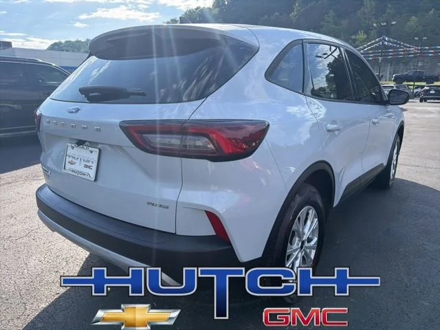 Used 2025 Silver Ford Active image 3