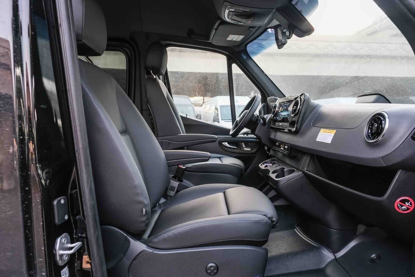 New 2026 Jet Black Mercedes-Benz Passenger 144WB High Roof AWD 2.0L I4 Diesel Turbo image 25