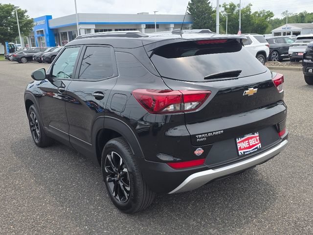 Used 2023 Mosaic Black Metallic Chevrolet LT image 13