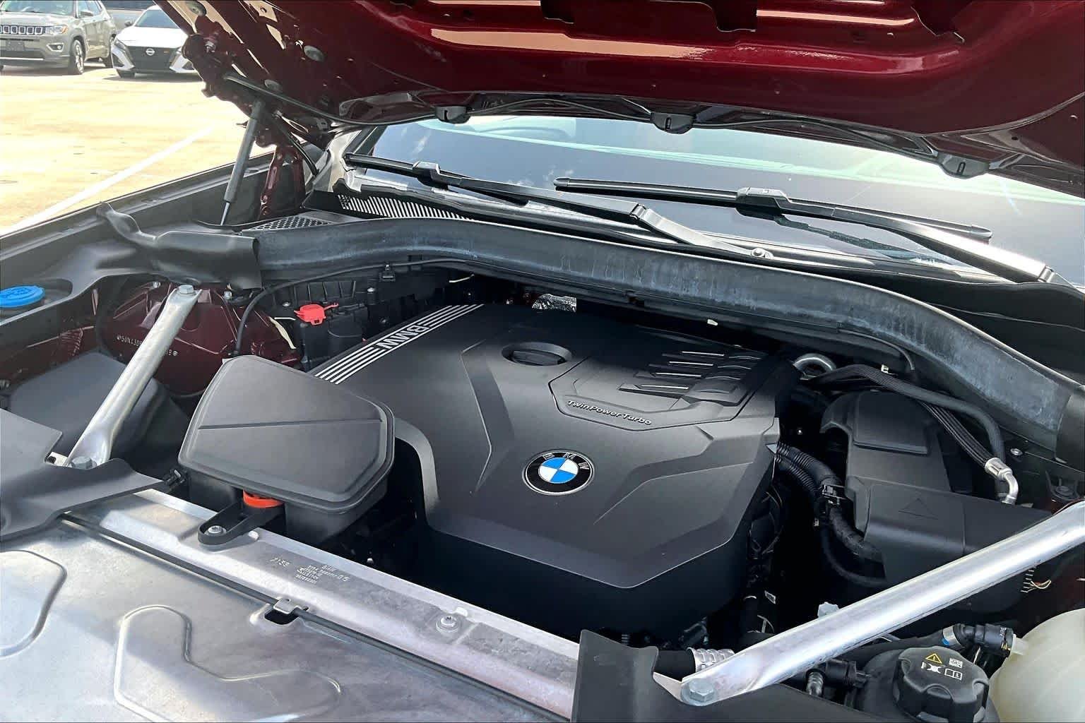 Used 2023 Aventurin Red Metallic BMW sDrive30i image 32