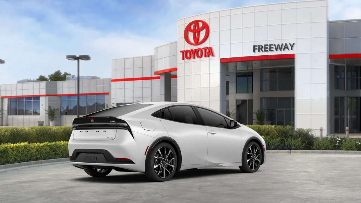 New 2027 Wind Chill Pearl Toyota XSE image 10