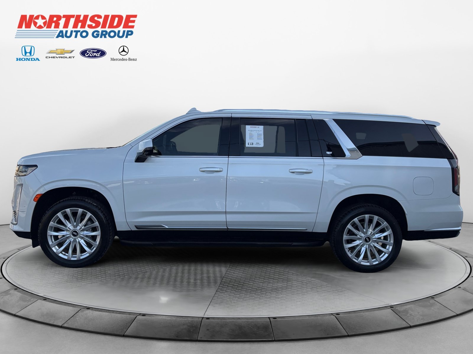 Used 2024 White Cadillac Luxury image 4