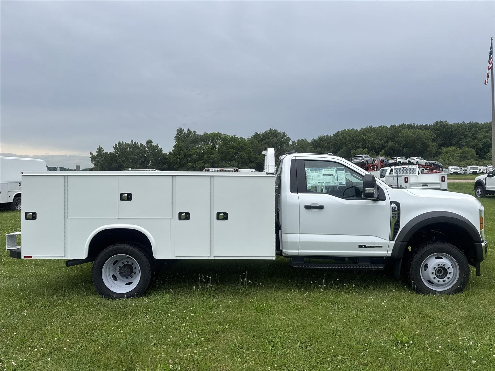 2024 Ford F-450 Super Duty Chassis Cab XL - Photo 20