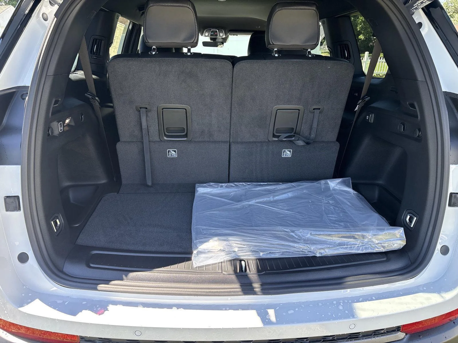 New 2026 Bright White Clearcoat Jeep Laredo Altitude image 12