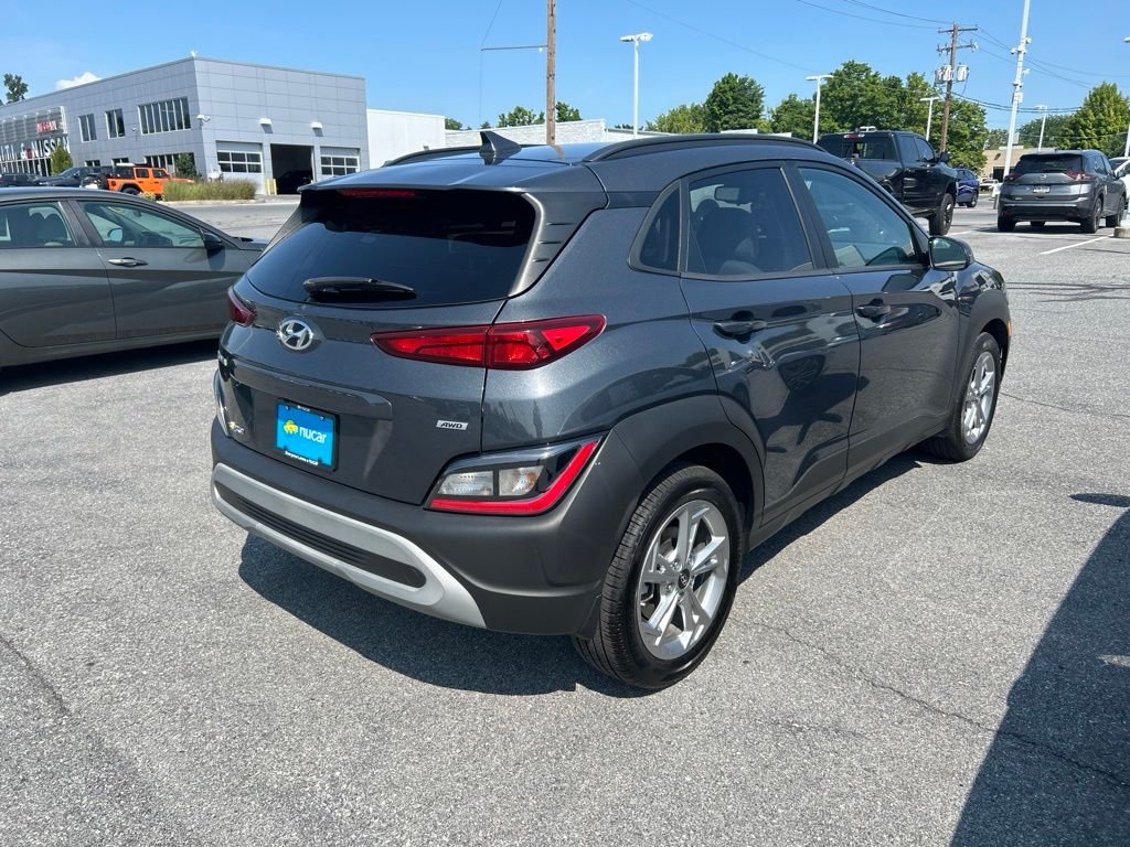 Used 2023 Gray Hyundai SEL image 4