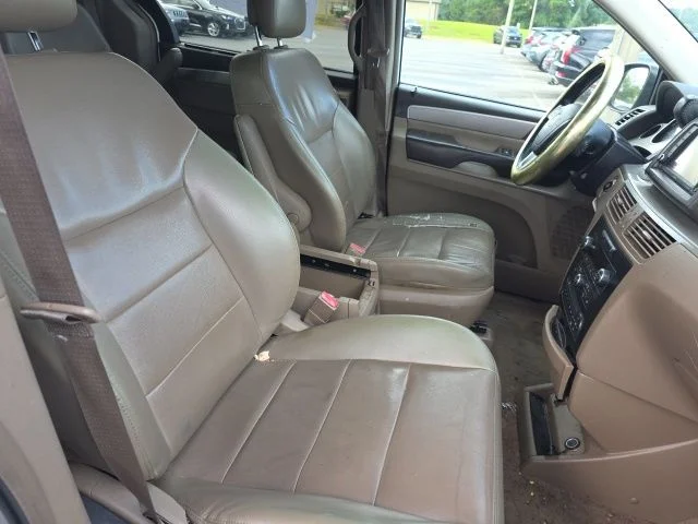 Used 2012 White Volkswagen SEL image 15