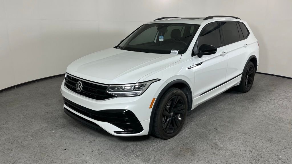2024 Volkswagen Tiguan SE R-LINE BLACK
