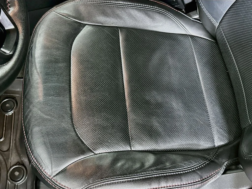 Used 2017 White Platinum Clearcoat Metallic Ford Sport image 21