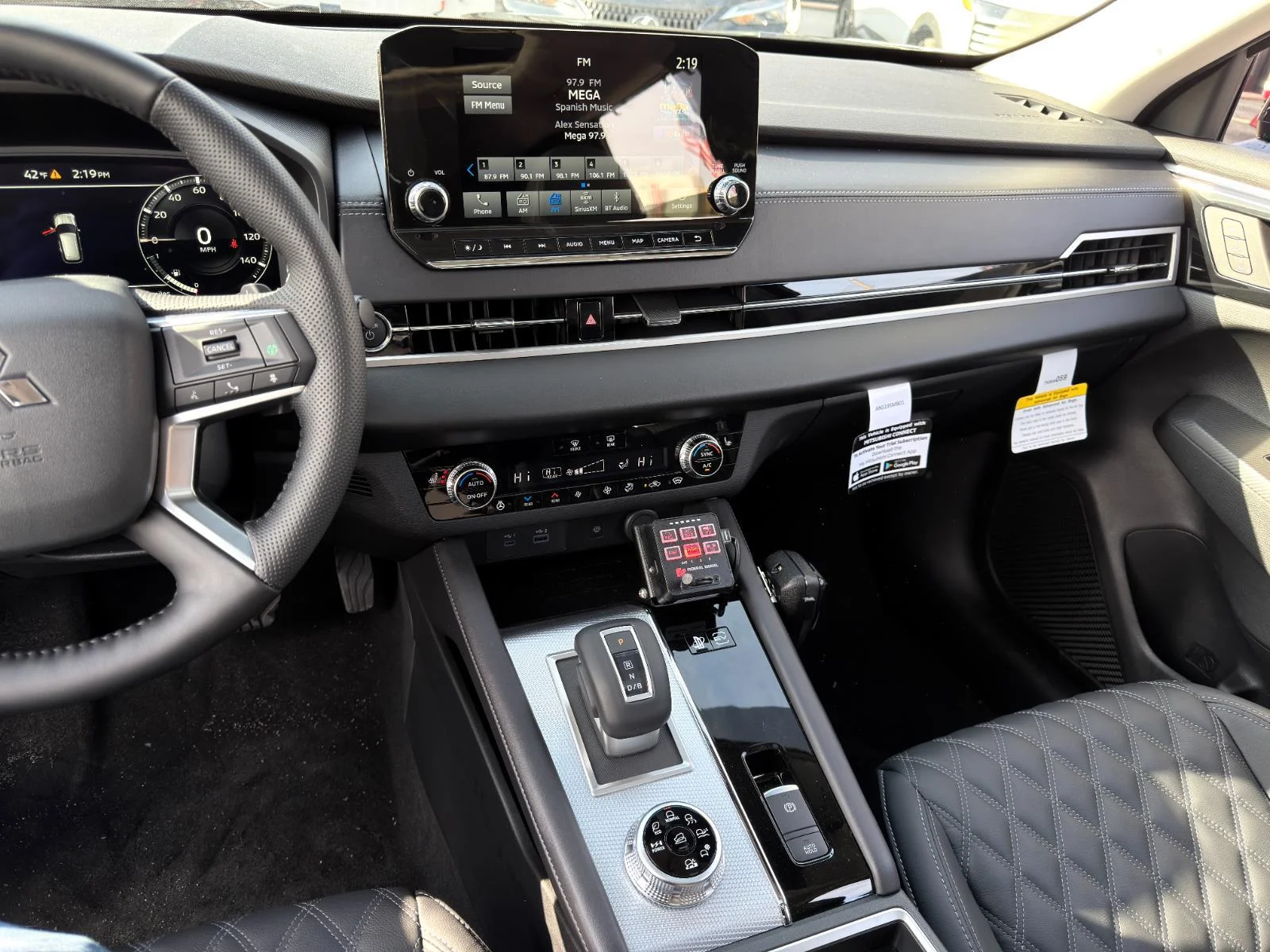 2025 Mitsubishi Outlander Plug-in Hybrid SEL - Photo 20