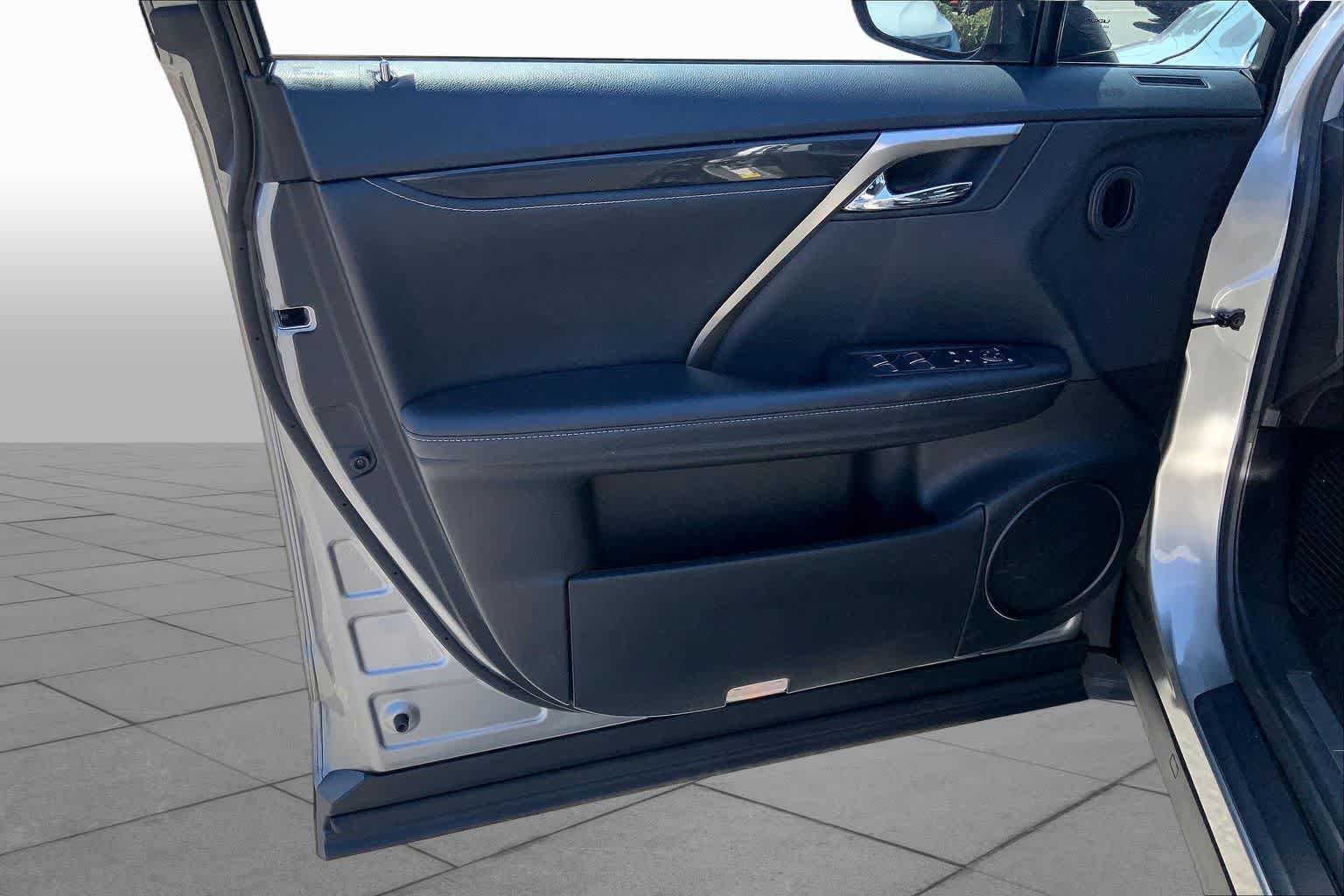 Used 2022 Atomic Silver Lexus  image 20