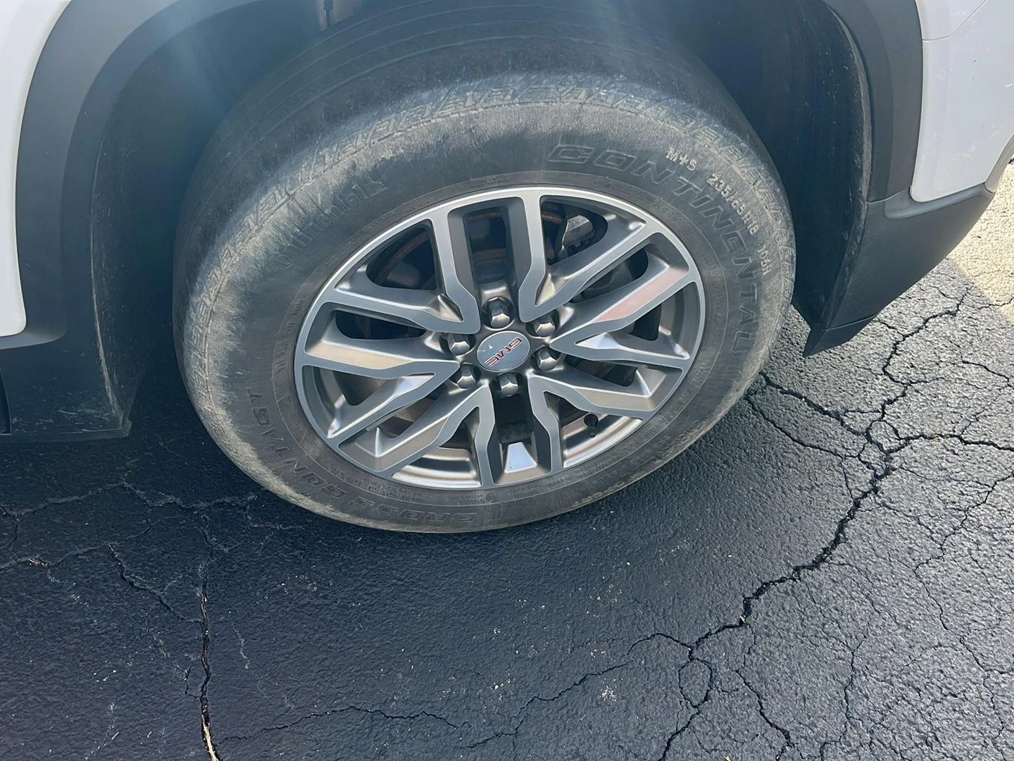 Used 2019 SUMMIT WHITE GMC SLE image 32
