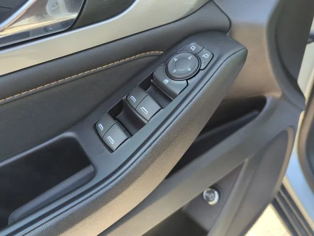 Used 2021 SILVER ICE METALLIC Chevrolet LT Leather image 19
