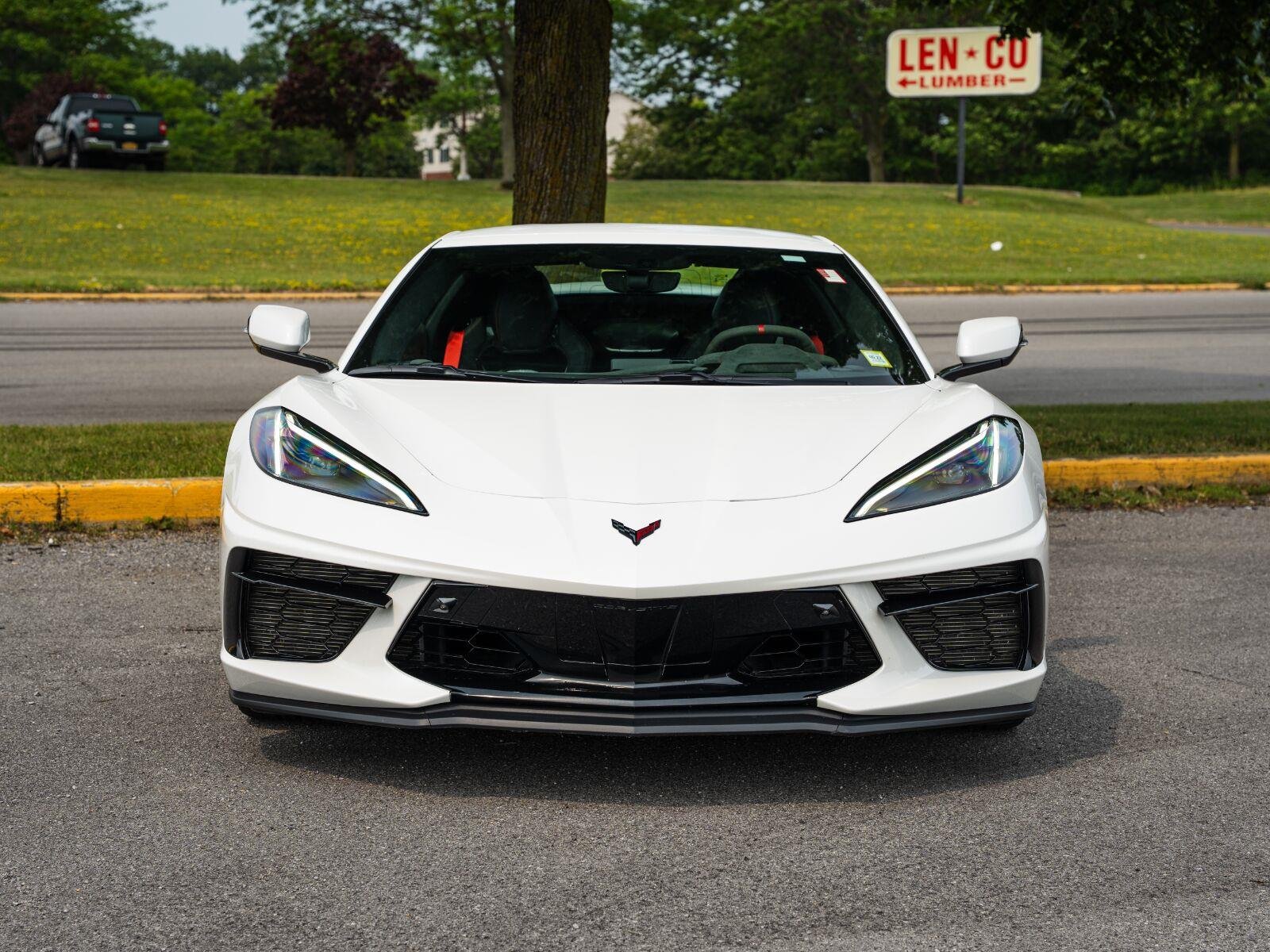 Used 2023 White Pearl Metallic Tricoat Chevrolet Stingray image 2