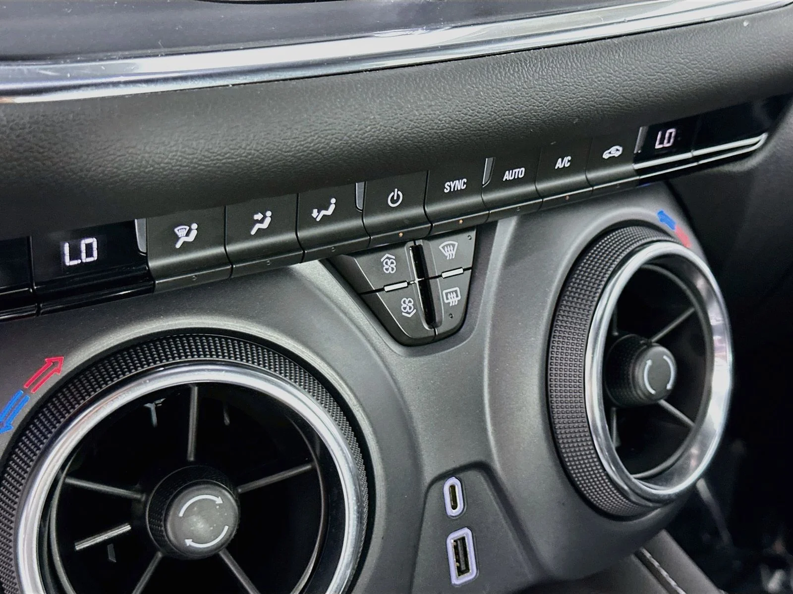 Used 2023 Black Chevrolet LT image 17