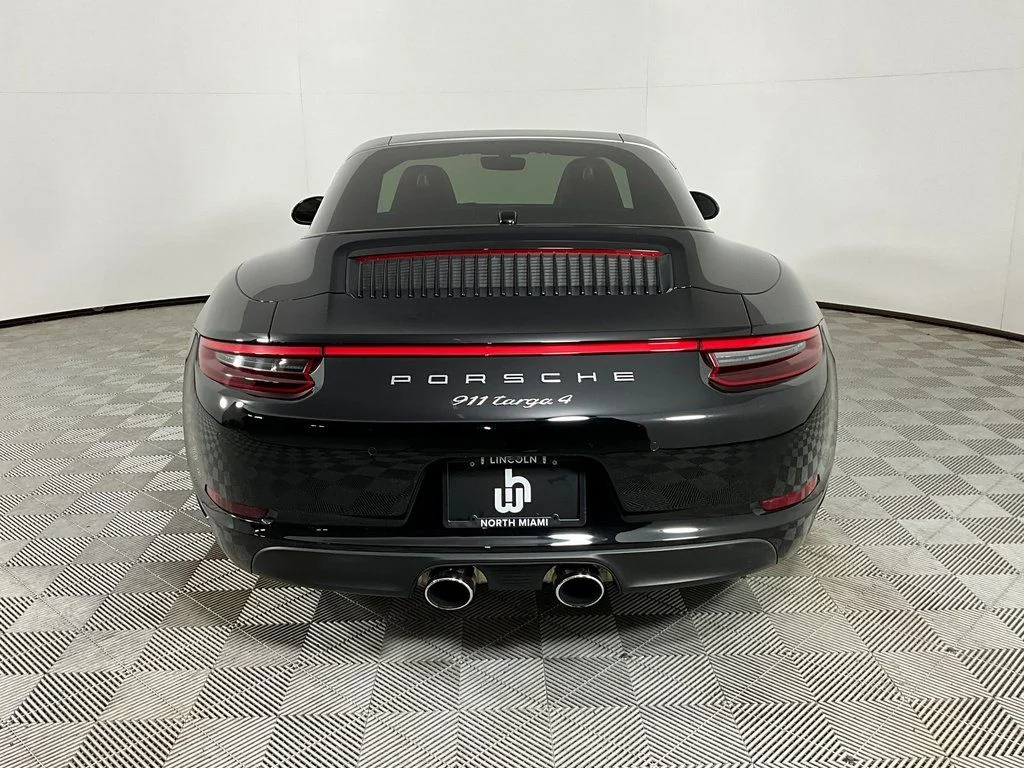 Used 2019 Black Porsche Targa 4 image 9