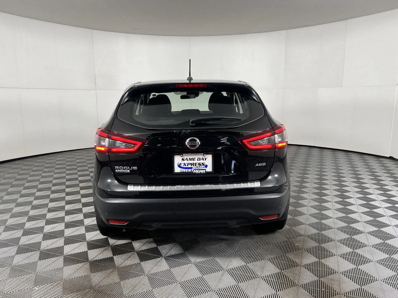 Used 2021 Magnetic Black Pearl Nissan S image 22