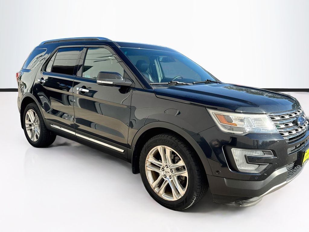Used 2016  Ford Limited image 3