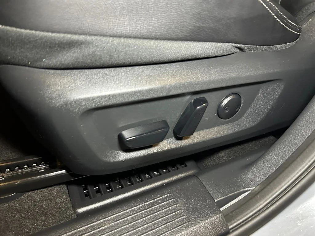 Used 2023 Boulder Gray Nissan SL image 24