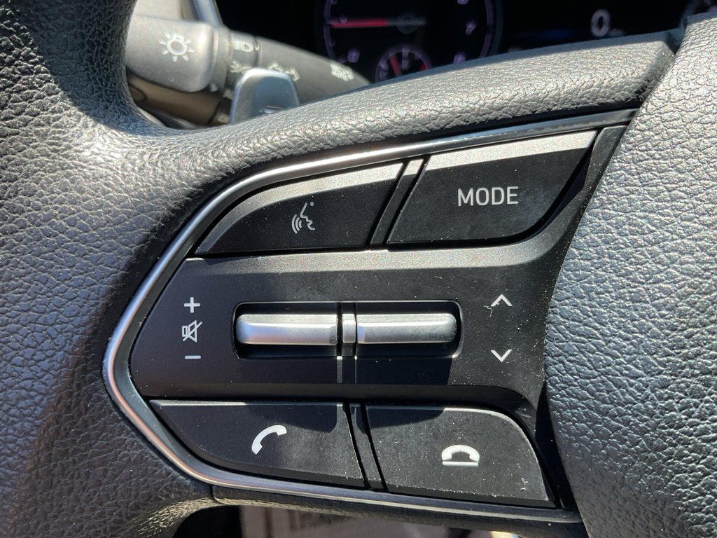Used 2022 Shimmering Silver Hyundai SE image 30