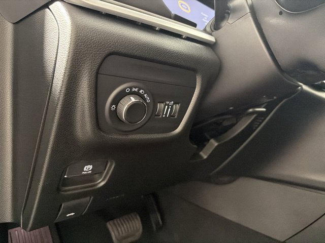 New 2027 Gray Jeep Altitude image 16