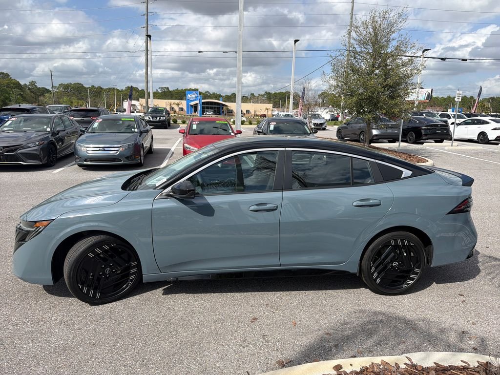 New 2026 Nissan Sentra SR 4D Sedan