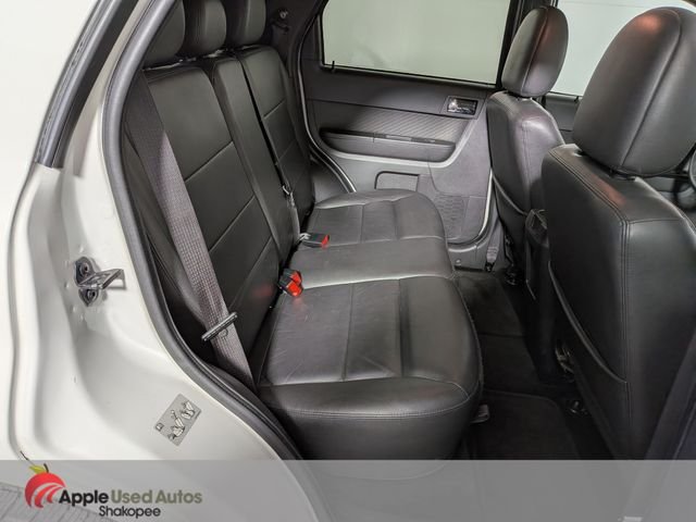 Used 2011 White Ford Limited image 35