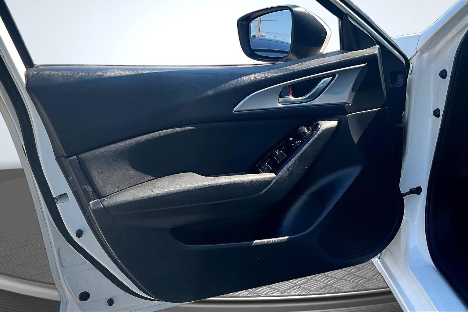 Used 2018 White Mazda Sport image 19