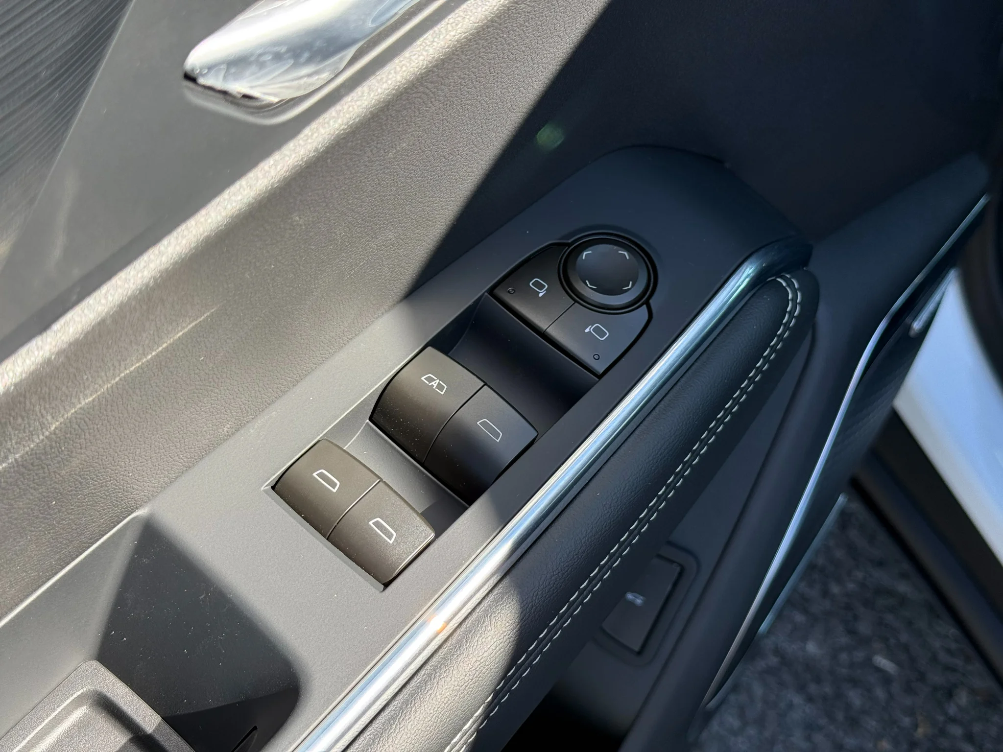 2027 GMC Acadia Elevation - Photo 20