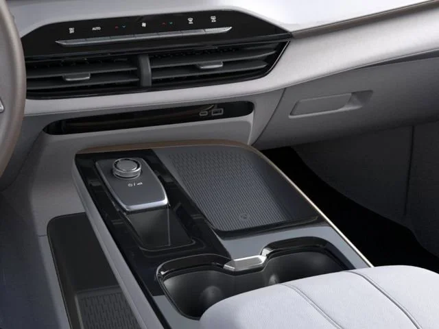 New 2026 Iridescent White Tricoat Buick Avenir image 23