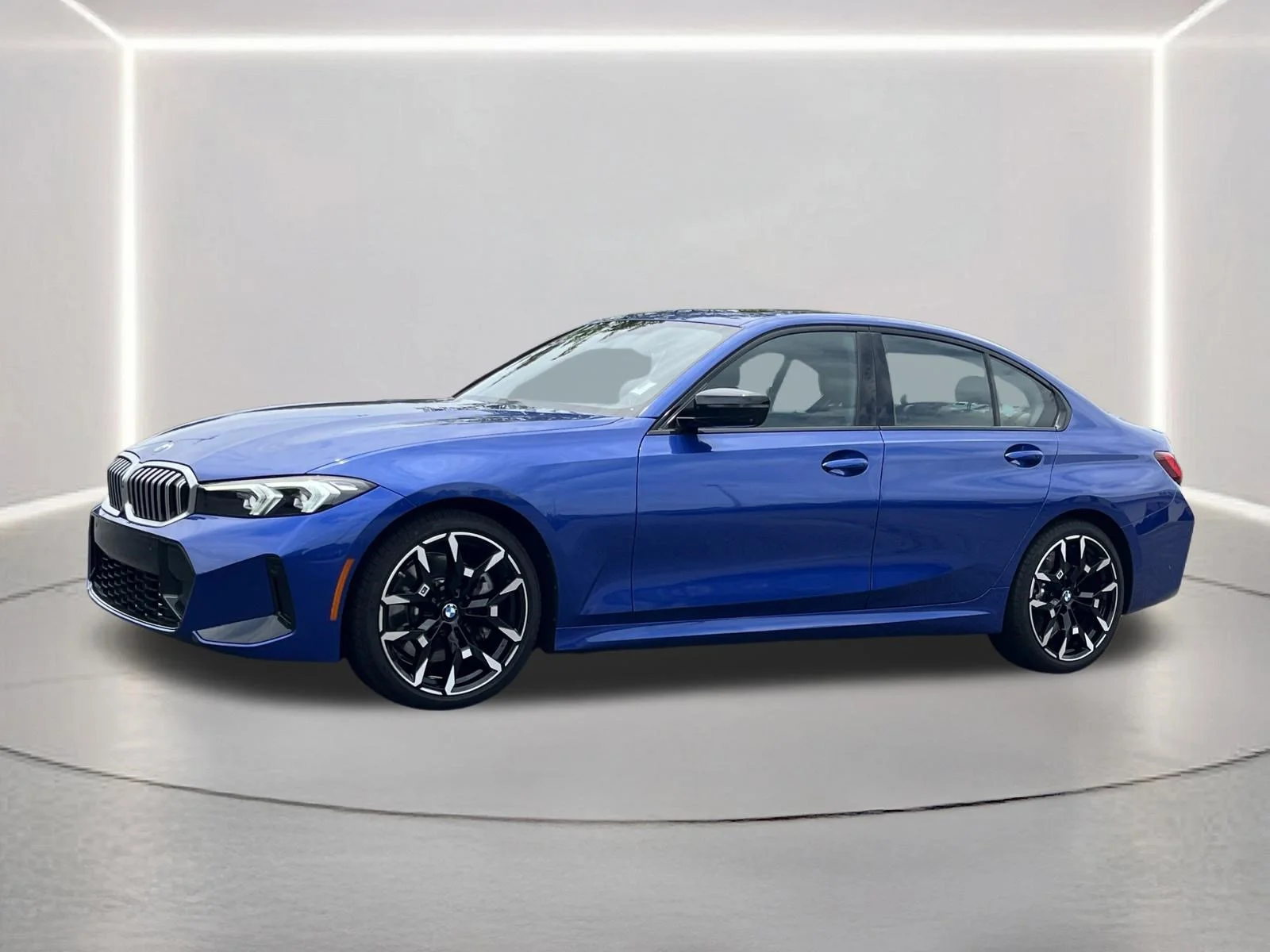 2025 BMW 3 Series 330i - Photo 23