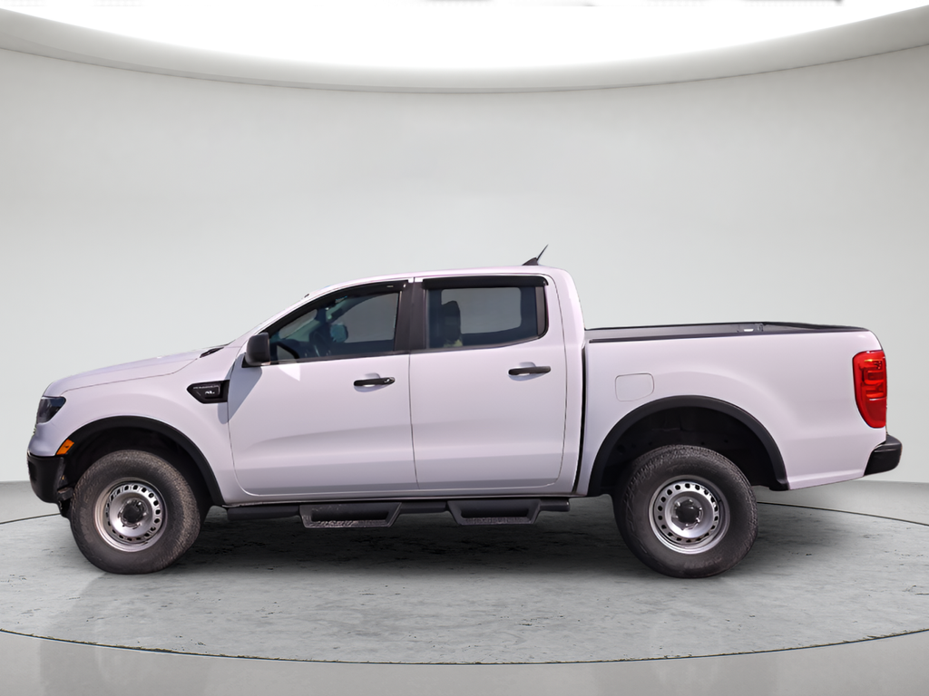 Used 2021 White Ford XL image 3