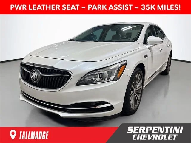 2017 Buick LaCrosse Preferred's photo