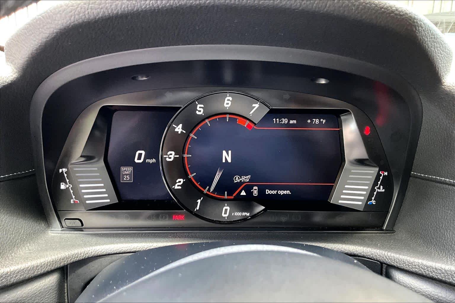 Used 2025 Absolute Zero Toyota 3.0 Premium image 23