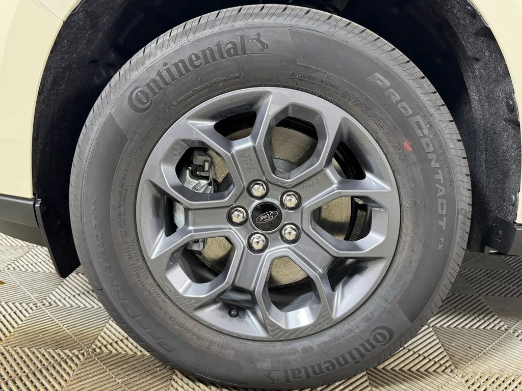 New 2025 Beige Ford XLT image 17