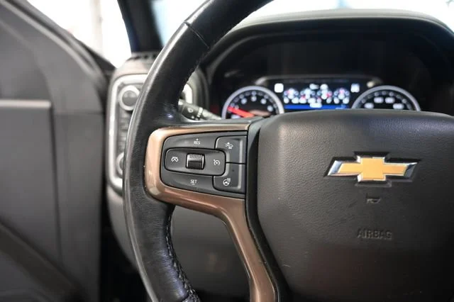 Used 2021 Black Chevrolet High Country image 23