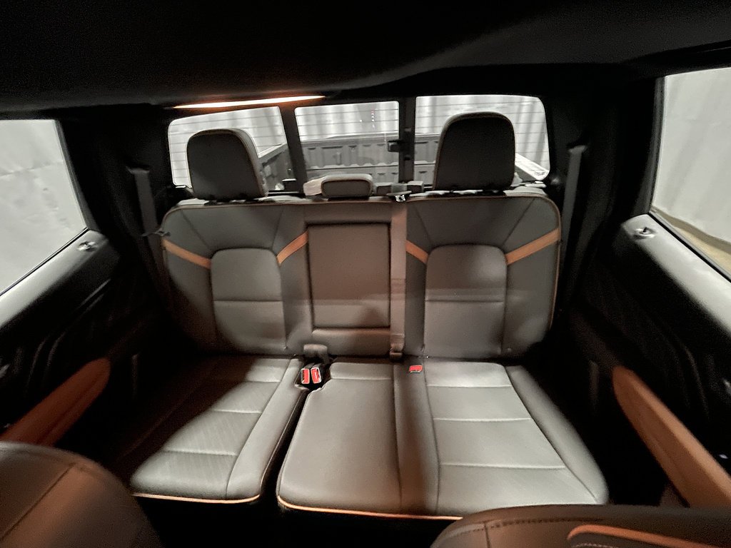 2026 GMC Canyon AT4 - Photo 19