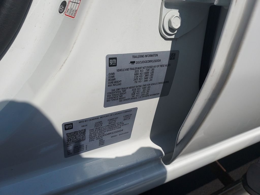 Used 2024 White Chevrolet LTZ image 25