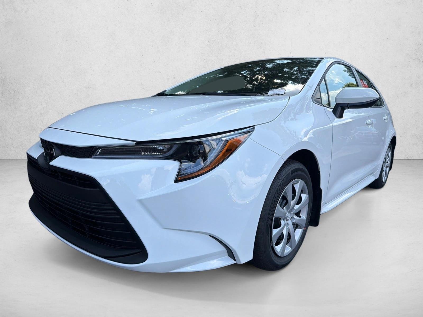 New 2027 Ice Cap Toyota LE image 7
