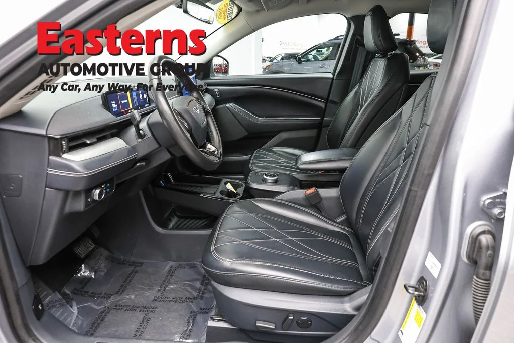 Used 2021 Silver Ford Select image 13