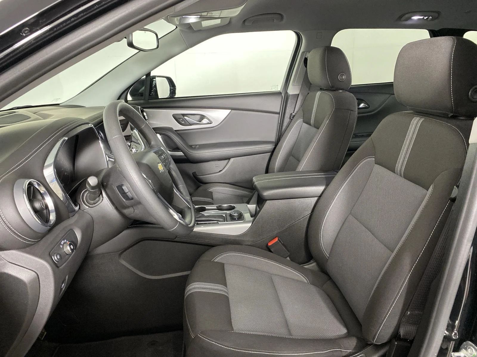 Used 2024 Black Chevrolet 2LT image 10
