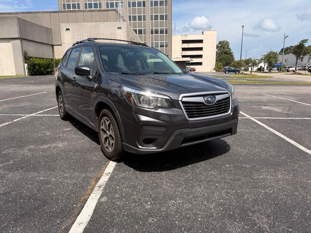 Used 2019 Gray Subaru Premium image 5