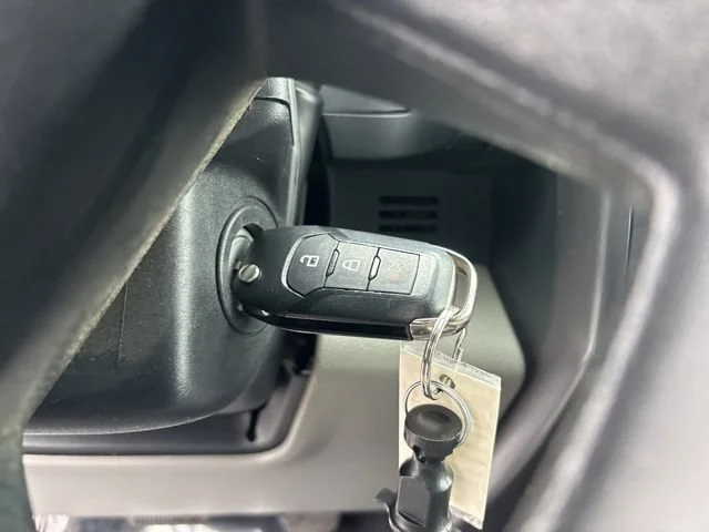 Used 2017 Oxford White Ford XLT image 27