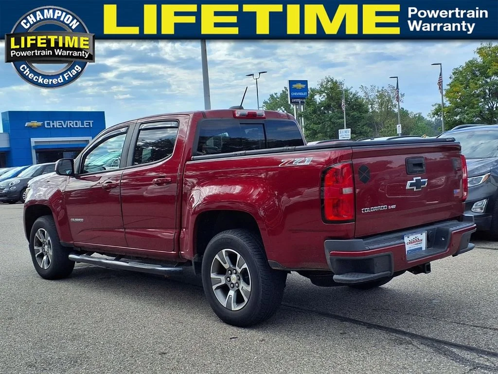 Used 2019 Red Chevrolet Z71 image 7