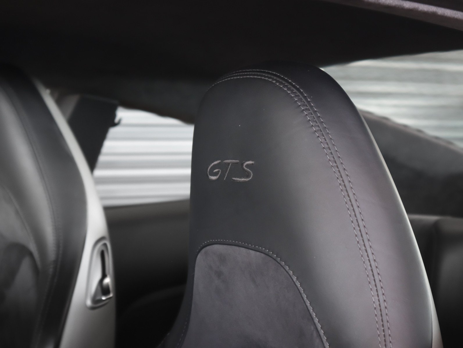 Used 2017 Graphite Blue Metallic Porsche Carrera GTS Coupe image 6