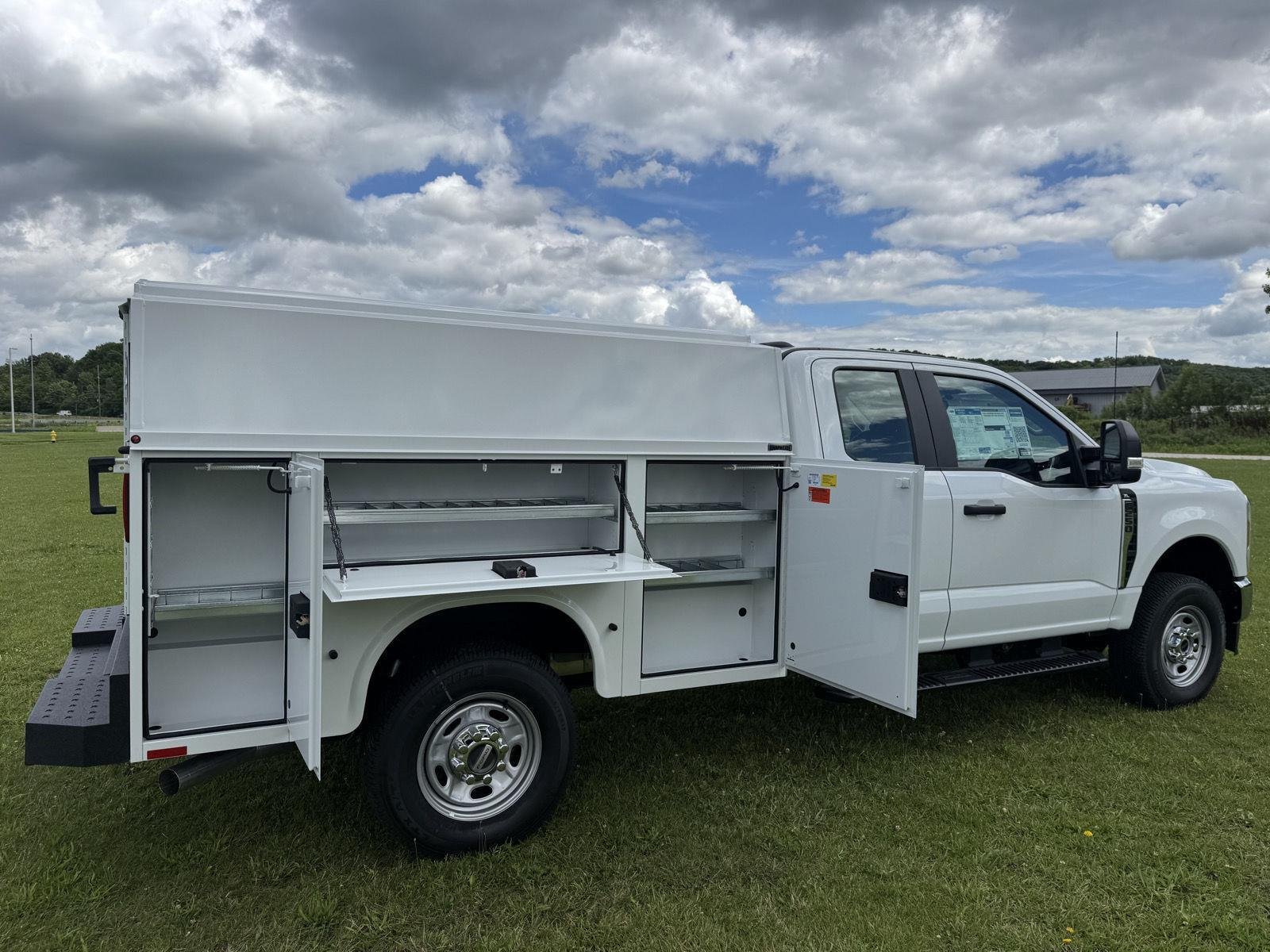 New 2026 Oxford White Ford F-250® XL image 10